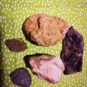 Natural Stone Accent Set - Brown, Purple, Green